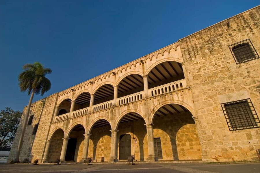 Punta Cana: Santo Domingo Day Trip with Tickets and Lunch - Los Tres Ojos and its underground pools