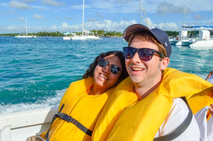 Punta Cana: Saona Island All Included Open Bar Catamaran - Dancing, photos, and sales pitches