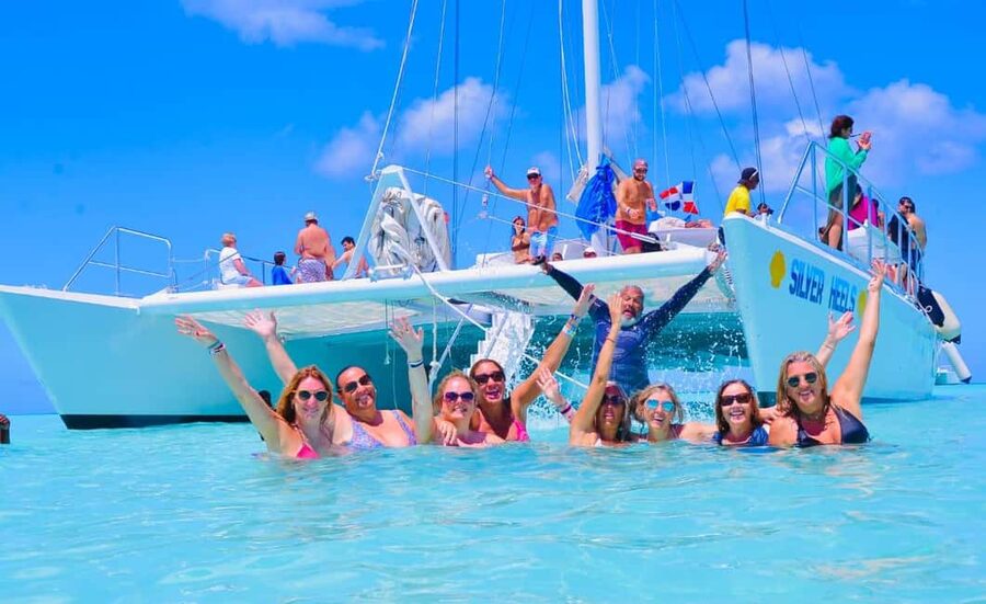 Punta Cana: Saona Island Catamaran Adventure with Lunch - What to pack for the boat and beach