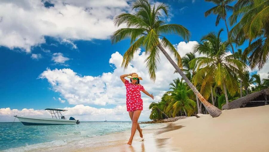 Punta Cana: Saona Island Speedboat and Catamaran Tour - The Speedboat Ride Toward Saona