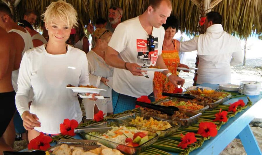Punta Cana: Saona Island Tour with Lunch and Drinks - The catamaran return is the social finale