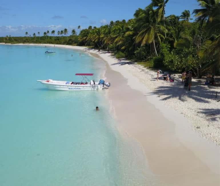Punta Cana: Three Treasures of Saona - Palmilla, Pueblo & Canto de la playa - Why this Saona trip feels different