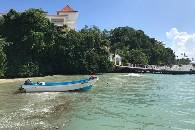 Punta Cana: Whale Watching and Bacardi Island Day Trip - Bacardí Island: the easiest hour and a half