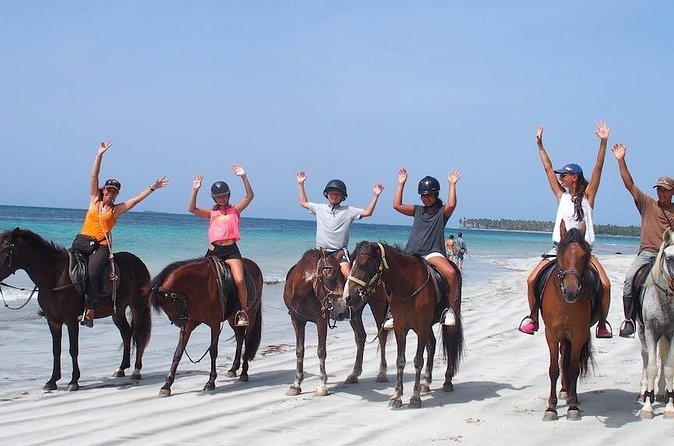 Ride Horses on the Beach - Should you book the Rancho Playa ride?