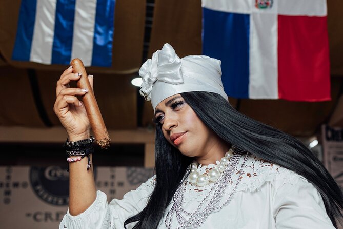 Roll your Own Cigar in Puerto Plata - Learning to cut and light a cigar