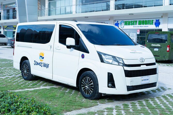 Round Trip Top-Rated Punta Cana Airport Transfer to your Hotel - A friendly welcome at Punta Cana Airport
