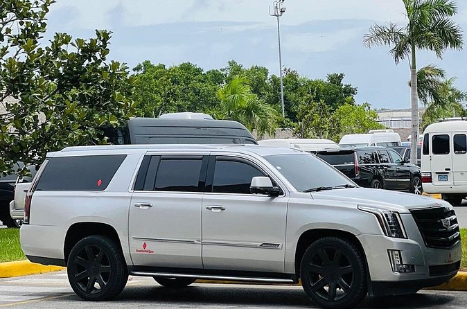 ROUNDTRIP Bavaro/Punta Cana AREA - PUJ Airport - LUXURY SERVICE - Drivers who add a human touch