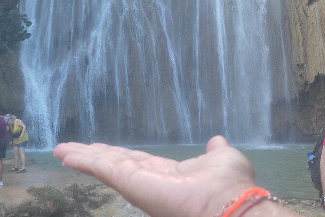 Samana Full Day Waterfall, Safari and Beach - Riding on horseback to El Limón