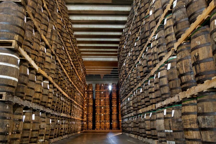 San Pedro De Macoris: Ron Barcerló Rum Factory Tour - The aging cellar and the disappearing rum