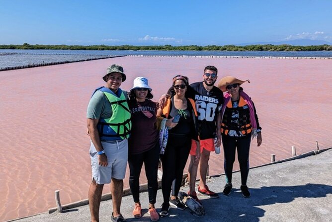 Sandboarding & Snorkeling at the Dominican desert - Sandboarding across the Dominican desert