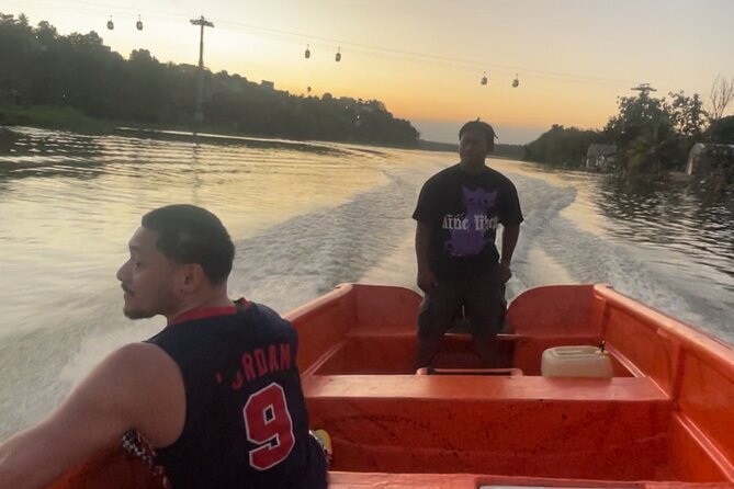 Santo Domingo: City Boat Ride Adventure Guided Tour - What the guides add
