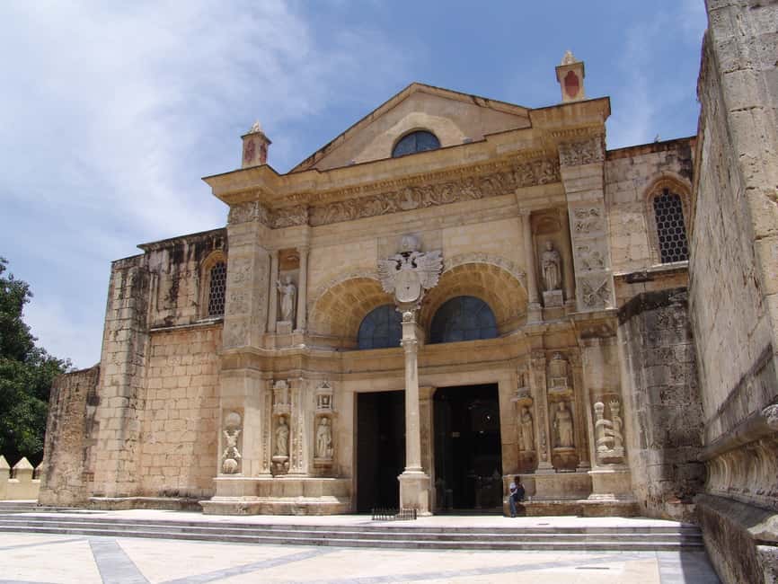 Santo Domingo: Historical City Tour - Calle Las Damas and the Oldest Colonial Core