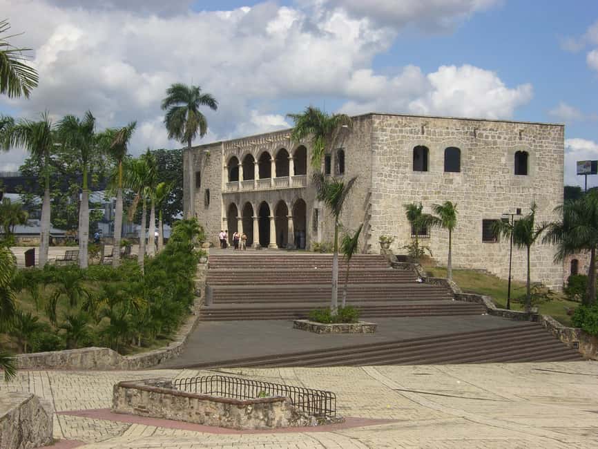 Santo Domingo: Historical City Tour - What the Guide Adds