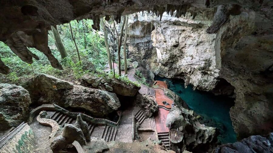 Santo Domingo: Los Tres Ojos, Boca Chica & More - Key points at a glance