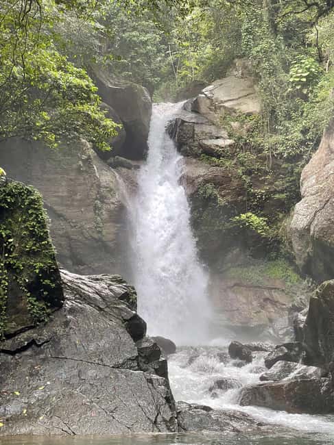 Santo Domingo: Paradisiac Waterfall & Lunch Cooked Over Wood - What to bring for a comfortable day