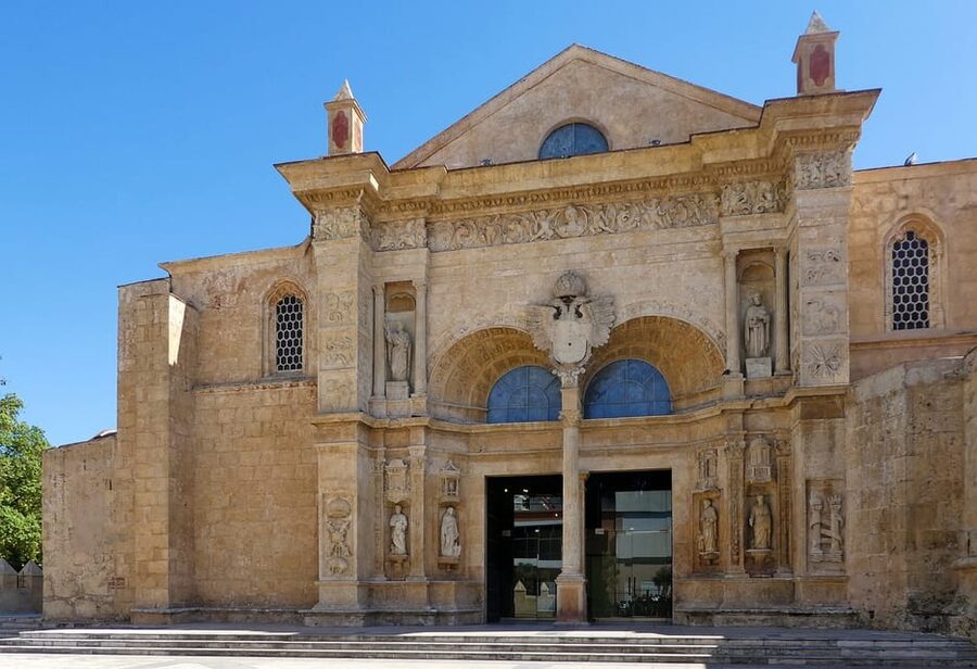 Santo Domingo: Private City Tour walking - Museums included in the $55 price