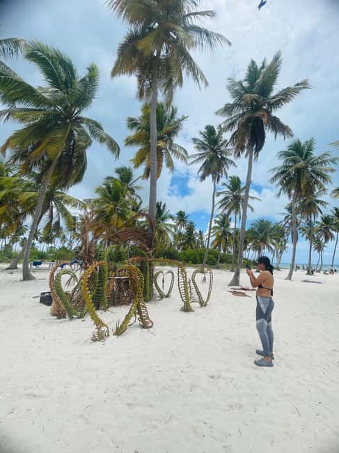 Santo Domingo: Saona Island Day Trip with Lunch & Drinks - Key points to know before booking