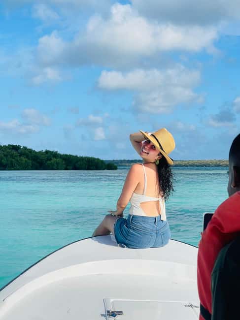 Santo Domingo: Saona Island Day Trip with Lunch & Drinks - Swimming at Palmilla Natural Pool