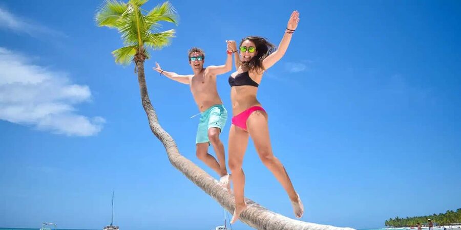 Saona Exclusive Catamaran – Small Group Experience - Meeting in Bayahibe at 8:30 a.m.