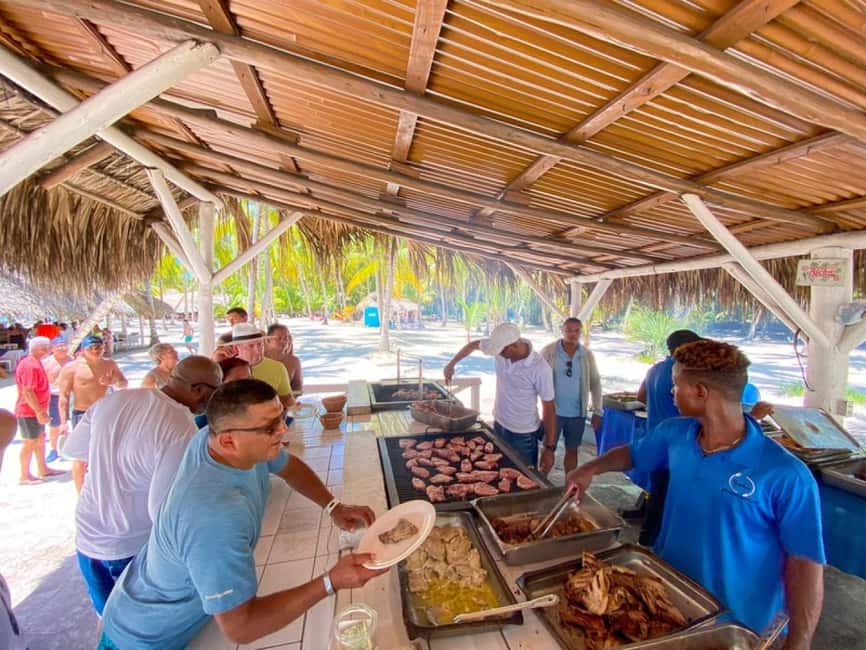 Saona Exclusive Catamaran – Small Group Experience - Saona’s Natural Pool and its starfish