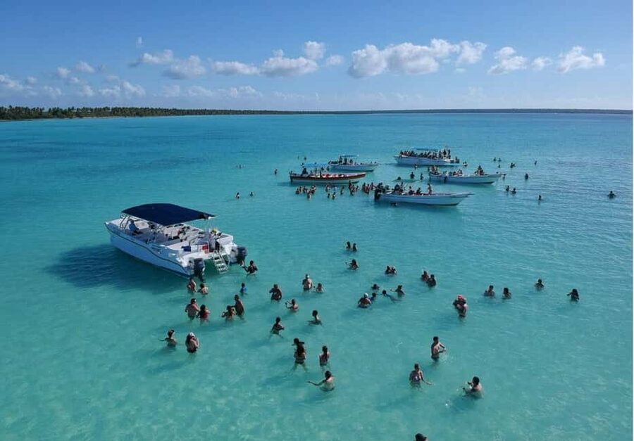 Saona Island all day with lunch and open bar departing from Punta Cana - Bayahibe and the first boat ride