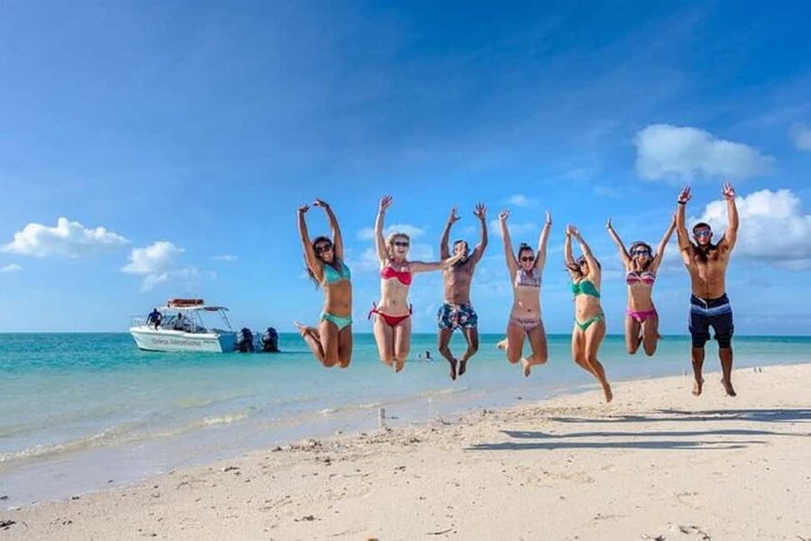 SAONA ISLAND: Catamaran Boat with Open Bar, Lunch and More.. - Saona Island is the reason to make the long day