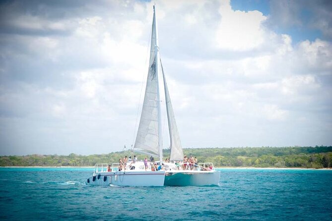 Saona Island Day trip with lunch and transport included. - The 7:00 to 8:00 am pickup from Punta Cana