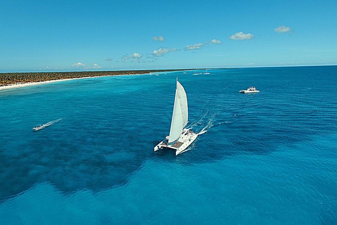 Saona Island small group and relax - luxury catamaran - Why the Quetzal feels different from a standard Saona cruise