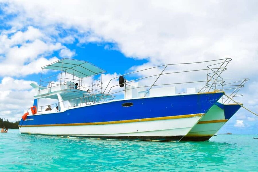 Saona Island Tour From Santo Domingo with Lunch and Pickup - Leaving Santo Domingo for Bayahibe