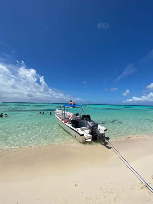 Saona Island VIP: 4 Beaches , Mano Juan & Canto de la Playa - Key points to know before booking