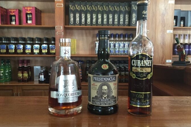 Shopping Tour In Don Lucas Cigar Factory, Rum tasting, Cocoa factory, Souvenirs - Starting with Don Lucas cigars