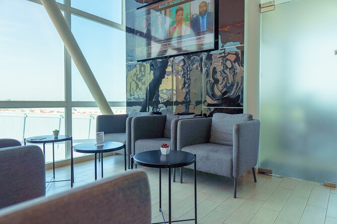 STI Airport Arrival - VIP Lounge & Fast Track Service - Who will get the most from this service
