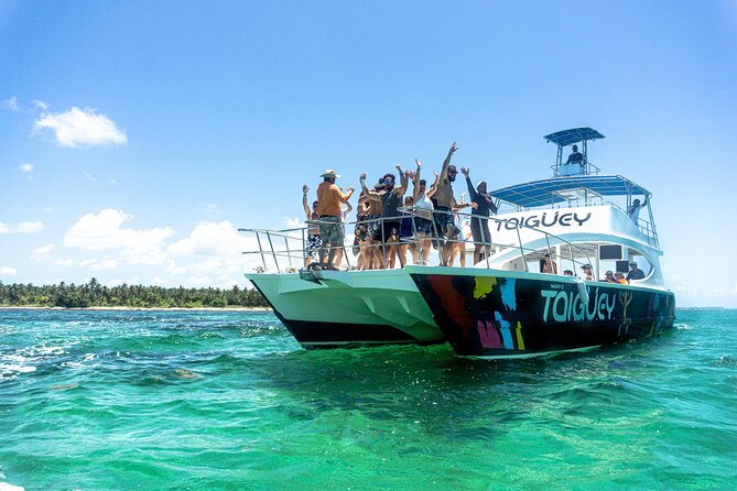 Taiguey Emotion Show - What kind of Punta Cana outing is this?