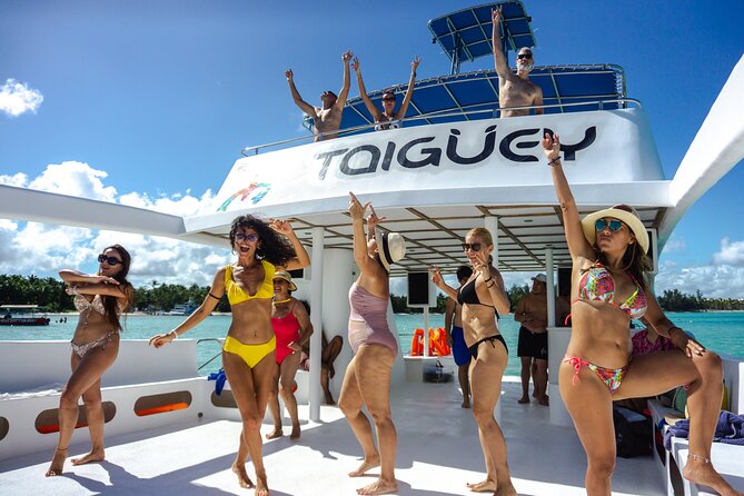 Taiguey Emotion Show - Dancing with Ivan and the crew