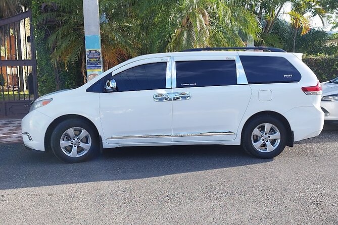 TAXI Private Airport , to Puerto Plata Hotel Lifestyle Tropical - Meeting Jesus at La Union Airport