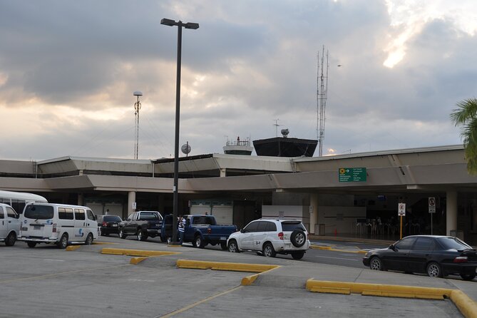 TAXI Private Airport , to Puerto Plata Hotel Lifestyle Tropical - Why the $49 group fare can work well