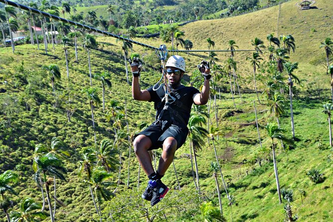 Tour Pack 2 in 1: Zip line and Buggies - What is included, and what costs extra