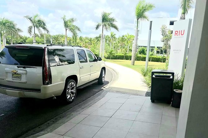Transfers From All Place at La Romana Bayahibe <=> Sto Dgo (SDQ) - Is $160 a fair price for up to four people?
