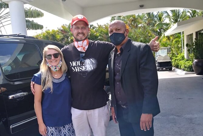 Transfers From Cibao International Airport STI<=>All place at Punta Cana - What the private vehicle means for your group