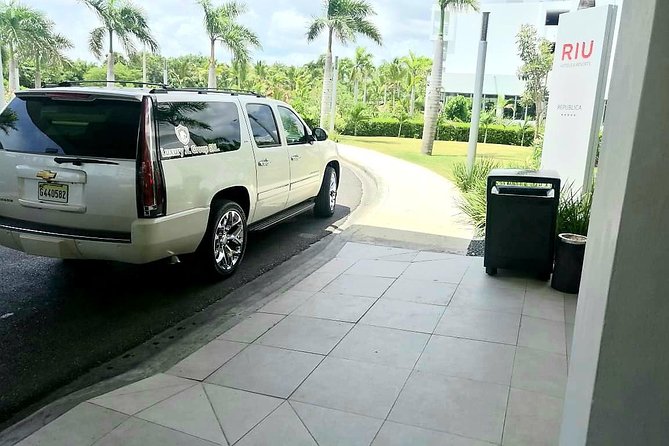 Transfers From Las America Airport AILA SDQ<=>To All Place at Punta Cana - What the pickup process feels like