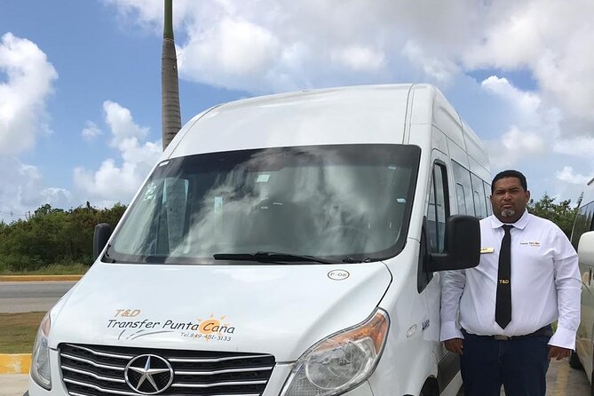 Transfers of 1-6 people Punta Cana area - What the 10 to 15 minute ride is like