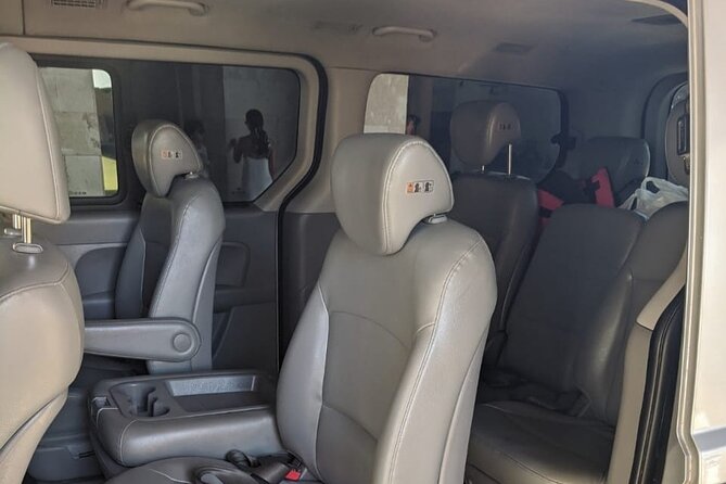 Transportation from PUJ Airport to Bavaro and Punta Cana - Inside the vehicle: simple comforts that matter