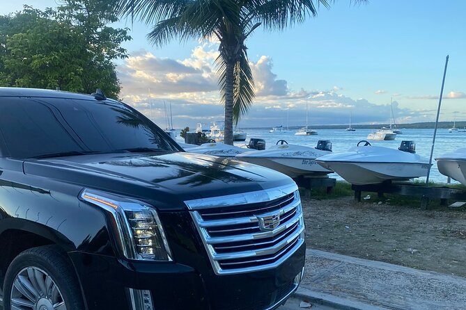 Vip Cadillac transportation in Punta Cana-BAVARO ROUNDTRIP - Departing Bavaro for Punta Cana Airport