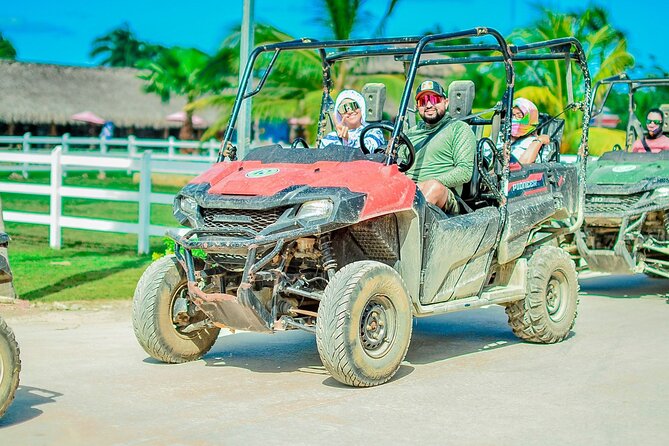 Vip Punta cana Buggies - Cooling off inside El Hoyo cave